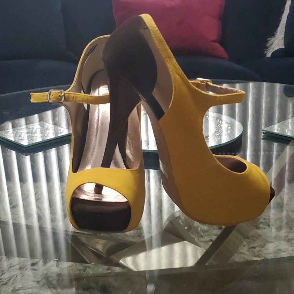 Open-Toe Heels - image 1